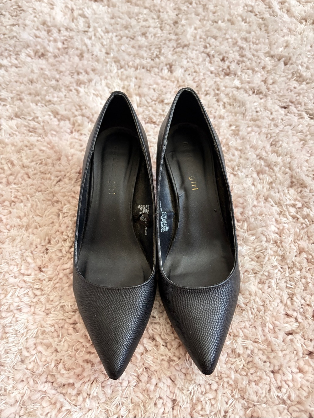 Madden Girl Black Pointed-Toe Pumps